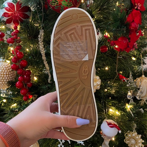 NWT Ugg Kids Alanna Sneaker - Picture 7 of 14